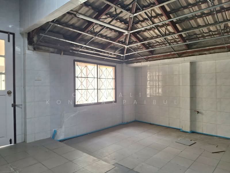 For Sale: Two-story detached house near Lotus Bang Khae, Soi Phetkasem 68, Intersection 34, Soi Saen, Bangkok, Bang Kae Nua, Bang Khae, Bangkok, 3 Bedrooms, 380 sqm, Single Detached House For Sale, by CHAWALIT KONGSAKPAIBUL, 500177708 - DDproperty.com