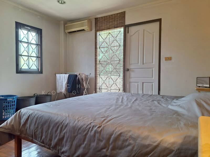 For Sale: Two-story detached house near Lotus Bang Khae, Soi Phetkasem 68, Intersection 34, Soi Saen, Bangkok, Bang Kae Nua, Bang Khae, Bangkok, 3 Bedrooms, 380 sqm, Single Detached House For Sale, by CHAWALIT KONGSAKPAIBUL, 500177708 - DDproperty.com