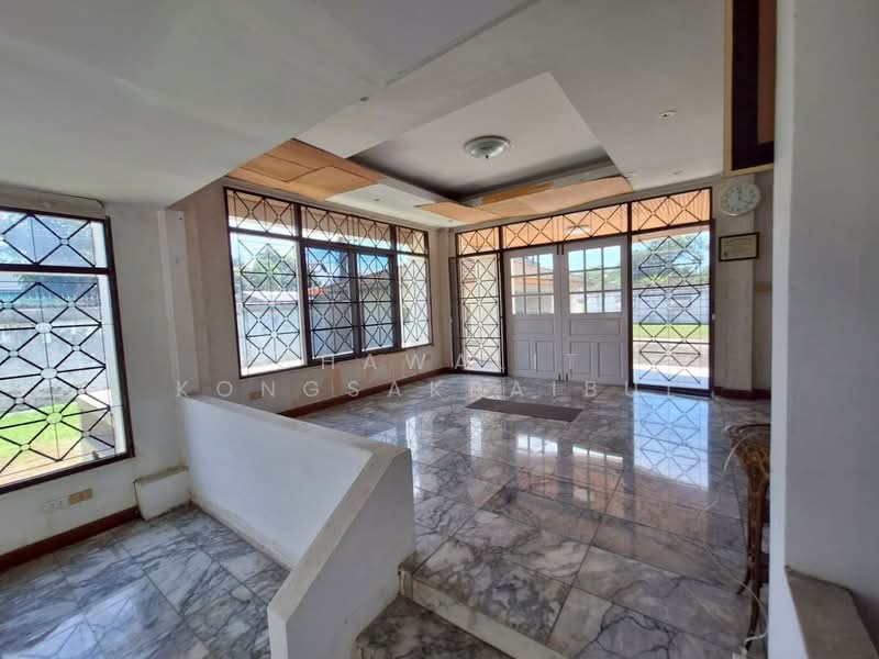 For Sale: Two-story detached house near Lotus Bang Khae, Soi Phetkasem 68, Intersection 34, Soi Saen, Bangkok, Bang Kae Nua, Bang Khae, Bangkok, 3 Bedrooms, 380 sqm, Single Detached House For Sale, by CHAWALIT KONGSAKPAIBUL, 500177708 - DDproperty.com