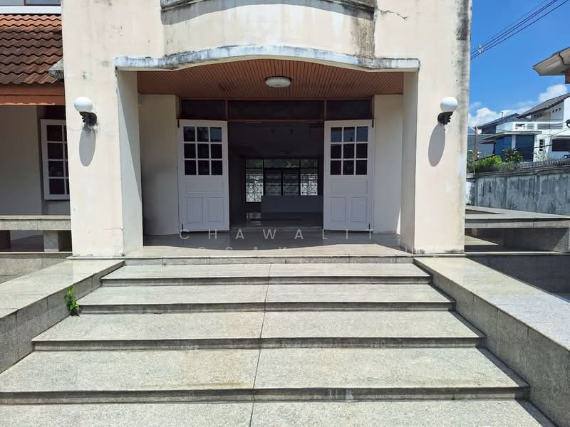 For Sale: Two-story detached house near Lotus Bang Khae, Soi Phetkasem 68, Intersection 34, Soi Saen, Bangkok, Bang Kae Nua, Bang Khae, Bangkok, 3 Bedrooms, 380 sqm, Single Detached House For Sale, by CHAWALIT KONGSAKPAIBUL, 500177708 - DDproperty.com