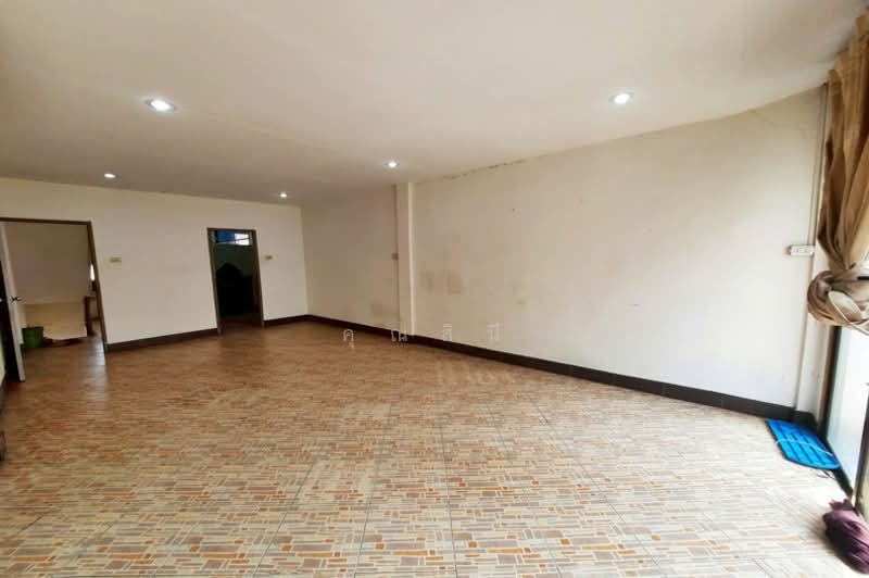 อาคารพาณิชย์หนองแขม, กรุงเทพ, เพชรเกษม, หนองค้างพลู, หนองแขม, กรุงเทพ, 240 ตร.ม., ตึกแถว-อาคารพาณิชย์ ขาย, โดย คุณสินี, 500177730 - DDproperty.com