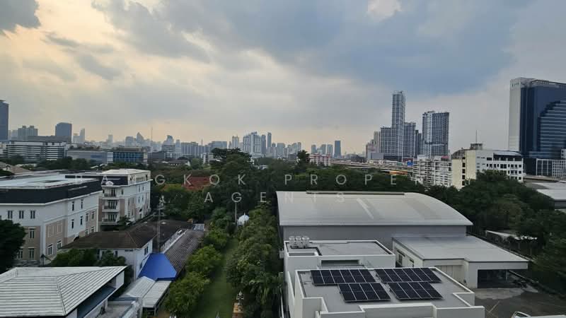 Sun Palace Condominium, Bangkok, 36 Phetchaburi Rd, Bang Kapi, Huai Khwang, Bangkok, 3 Bedrooms, 215 sqm, Condo For Rent, by BANGKOK PROPERTY AGENTS, 500177737 - DDproperty.com