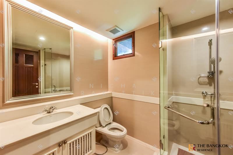 Baan Sukhumvit 18, Bangkok, Khlong Toei, Khlong Toei, Bangkok, 4 Bedrooms, 550 sqm, Single Detached House For Rent, by Nicha Peerakittikul, 500177748 - DDproperty.com