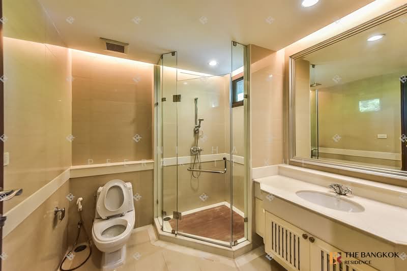 Baan Sukhumvit 18, Bangkok, Khlong Toei, Khlong Toei, Bangkok, 4 Bedrooms, 550 sqm, Single Detached House For Rent, by Nicha Peerakittikul, 500177748 - DDproperty.com