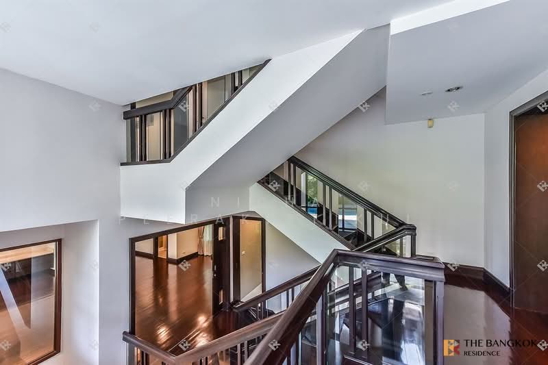 Baan Sukhumvit 18, Bangkok, Khlong Toei, Khlong Toei, Bangkok, 4 Bedrooms, 550 sqm, Single Detached House For Rent, by Nicha Peerakittikul, 500177748 - DDproperty.com