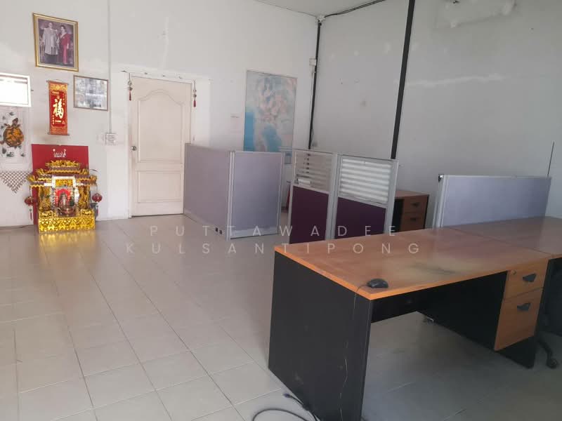 ให้เช่า - ร้านวัสดุก่อสร้าง ก่อสร้างพร้อม โกดังอินเตอร์/เอาท์ดอร์, กรุงเทพ