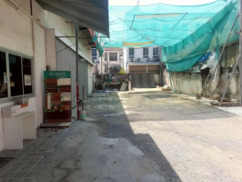ร้านวัสดุก่อสร้าง ก่อสร้างพร้อม โกดังอินเตอร์/เอาท์ดอร์, Bangkok, Thap Chang, Saphan Sung, Bangkok, , 100 sqm, Warehouse/Factory For Rent, by Puttawadee Kulsantipong, 500177749 - DDproperty.com