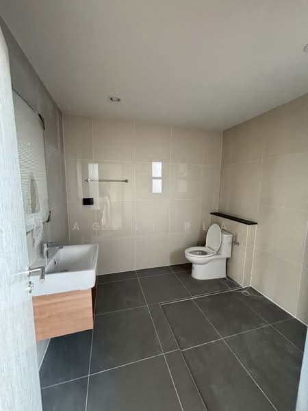 Home Office for Rent, BRITTON Ladprao 41 (SPSAD3858), Bangkok, Chan Kasem, Chatuchak, Bangkok, 4 Bedrooms, 460 sqm, Single Detached House For Rent, by Agent Pla, 500177760 - DDproperty.com