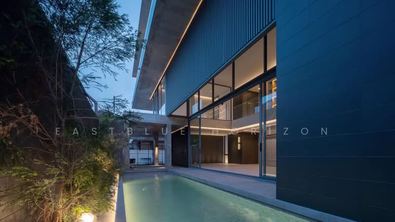 House Area Sukhumvit 71, Bangkok, Khlong Tan Nua, Watthana, Bangkok, 4 Bedrooms, 587 sqm, Single Detached House For Sale, by Eastblue Horizon, 500177771 - DDproperty.com