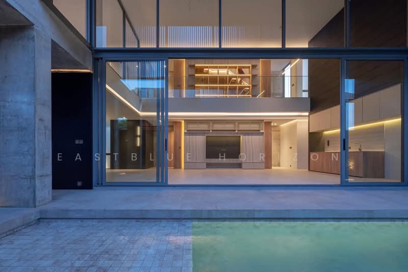 House Area Sukhumvit 71, Bangkok, Khlong Tan Nua, Watthana, Bangkok, 4 Bedrooms, 587 sqm, Single Detached House For Sale, by Eastblue Horizon, 500177771 - DDproperty.com