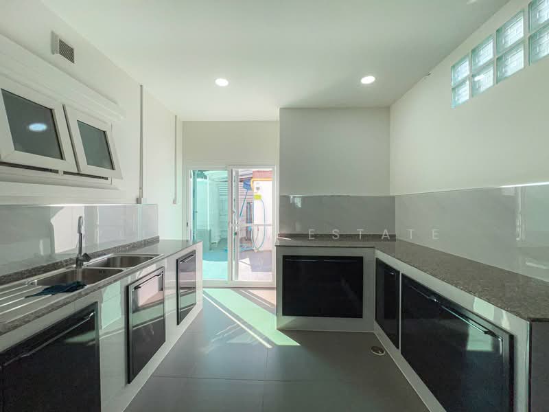 4 Bedroom Modern Pool Villa Siam Country Club Pattaya, Chon Buri (Pattaya), Nong Pru, Bang Lamung (Pattaya), Chon Buri (Pattaya), 4 Bedrooms, 450 sqm, Villa For Sale, by PLC Real Estate, 500177780 - DDproperty.com