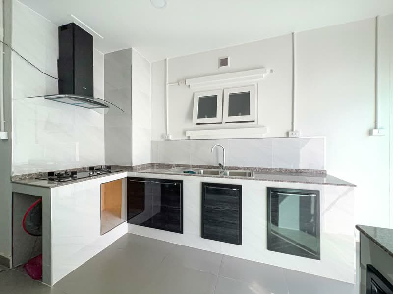 4 Bedroom Modern Pool Villa Siam Country Club Pattaya, Chon Buri (Pattaya), Nong Pru, Bang Lamung (Pattaya), Chon Buri (Pattaya), 4 Bedrooms, 450 sqm, Villa For Sale, by PLC Real Estate, 500177780 - DDproperty.com