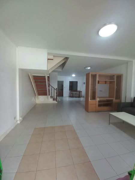 Baan Klang Muang Rama 9 Soi 43 : บ้านกลางเมือง พระราม 9 ซอย 43, Bangkok, Suan Luang, Suan Luang, Bangkok, 3 Bedrooms, 150 sqm, Townhouse For Rent, by Agent Pla, 500177793 - DDproperty.com