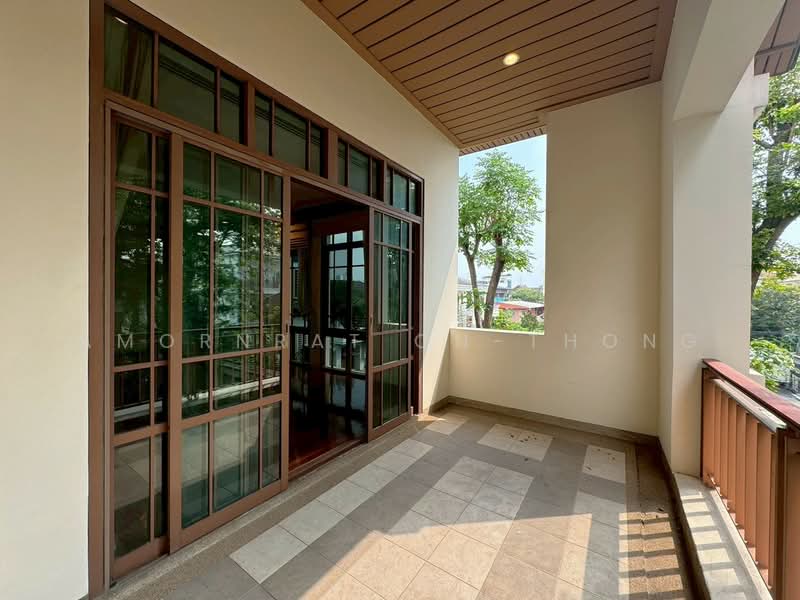 Corner detached house In the luxury project Ekkamai - Phra Khanong ** NO CO-AGENT **, Bangkok, สุขุมวิท, Khlong Tan Nua, Watthana, Bangkok, 4 Bedrooms, 450 sqm, Single Detached House For Rent, by Amornrat On-Thong, 500177794 - DDproperty.com