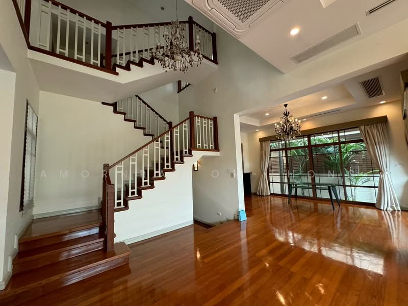 Corner detached house In the luxury project Ekkamai - Phra Khanong ** NO CO-AGENT **, Bangkok, สุขุมวิท, Khlong Tan Nua, Watthana, Bangkok, 4 Bedrooms, 450 sqm, Single Detached House For Rent, by Amornrat On-Thong, 500177794 - DDproperty.com