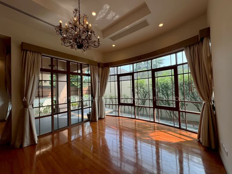 Corner detached house In the luxury project Ekkamai - Phra Khanong ** NO CO-AGENT **, Bangkok, สุขุมวิท, Khlong Tan Nua, Watthana, Bangkok, 4 Bedrooms, 450 sqm, Single Detached House For Rent, by Amornrat On-Thong, 500177794 - DDproperty.com