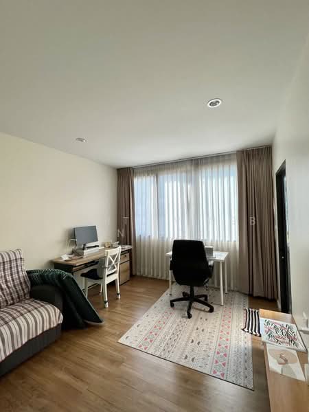 Baan Klang Muang Rama 9-Krungthep Kreetha, Bangkok, Soi Kanchanaphisek 23, Saphan Sung, Saphan Sung, Bangkok, 3 Bedrooms, 72 sqm, Townhouse For Sale, by SmartLivingBangkok, 500177811 - DDproperty.com