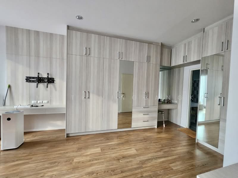 Baan Klang Muang Rama 9-Krungthep Kreetha, Bangkok, Soi Kanchanaphisek 23, Saphan Sung, Saphan Sung, Bangkok, 3 Bedrooms, 72 sqm, Townhouse For Sale, by SmartLivingBangkok, 500177811 - DDproperty.com