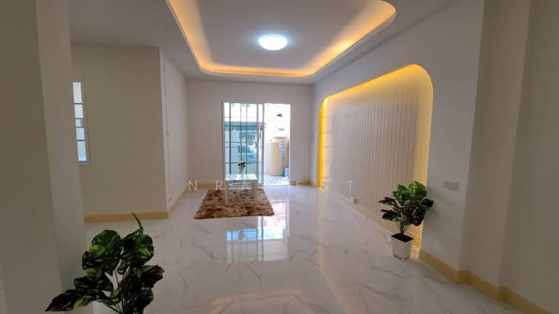 Baan Buathong 4, Nonthaburi, Ban Kluay-Sai Noi Road, Phimonrat, Bang Bua Thong, Nonthaburi, 4 Bedrooms, 100 sqm, Townhouse For Sale, by NRagent, 500177843 - DDproperty.com
