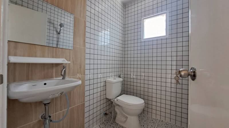 Baan Buathong 4, Nonthaburi, Ban Kluay-Sai Noi Road, Phimonrat, Bang Bua Thong, Nonthaburi, 4 Bedrooms, 100 sqm, Townhouse For Sale, by NRagent, 500177843 - DDproperty.com