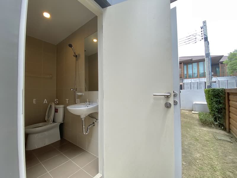 Burasiri Pattanakarn, Bangkok, New Pattanakarn Road, Prawet, Prawet, Bangkok, 4 Bedrooms, 210 sqm, Single Detached House For Sale, by Eastblue Horizon, 500177858 - DDproperty.com