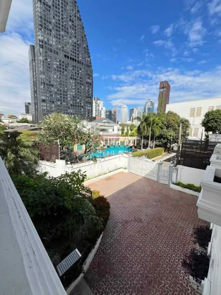 Baan Sukhumvit 14, Bangkok, 1/1 Soi Sukhumvit 14, Khlong Toei, Khlong Toei, Bangkok, 9 Bedrooms, 680 sqm, Condo For Rent, by ERA Holding (Thailand) Co., Ltd., 500177879 - DDproperty.com