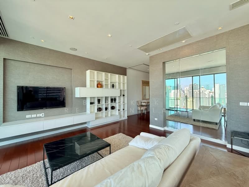 Le Raffine Sukhumvit 39, Bangkok, Soi Sukhumvit 39, Khlong Tan Nua, Watthana, Bangkok, 3 Bedrooms, 360 sqm, Condo For Rent, by Bangkok Residential, 500177880 - DDproperty.com