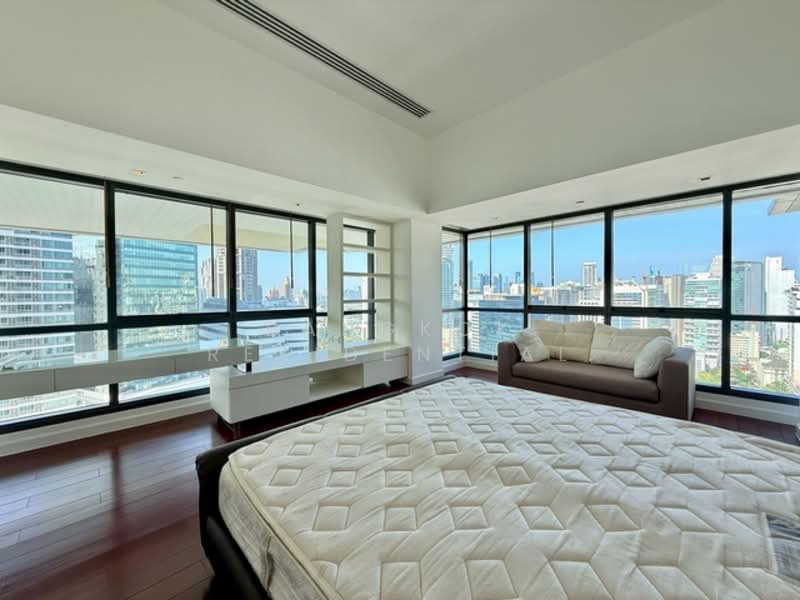 Le Raffine Sukhumvit 39, Bangkok, Soi Sukhumvit 39, Khlong Tan Nua, Watthana, Bangkok, 3 Bedrooms, 360 sqm, Condo For Rent, by Bangkok Residential, 500177880 - DDproperty.com