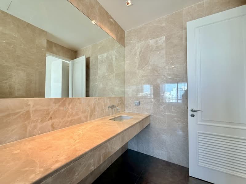 Le Raffine Sukhumvit 39, Bangkok, Soi Sukhumvit 39, Khlong Tan Nua, Watthana, Bangkok, 3 Bedrooms, 360 sqm, Condo For Rent, by Bangkok Residential, 500177880 - DDproperty.com