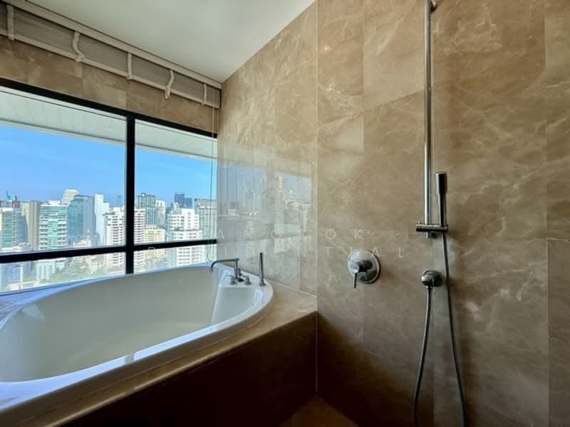 Le Raffine Sukhumvit 39, Bangkok, Soi Sukhumvit 39, Khlong Tan Nua, Watthana, Bangkok, 3 Bedrooms, 360 sqm, Condo For Rent, by Bangkok Residential, 500177880 - DDproperty.com