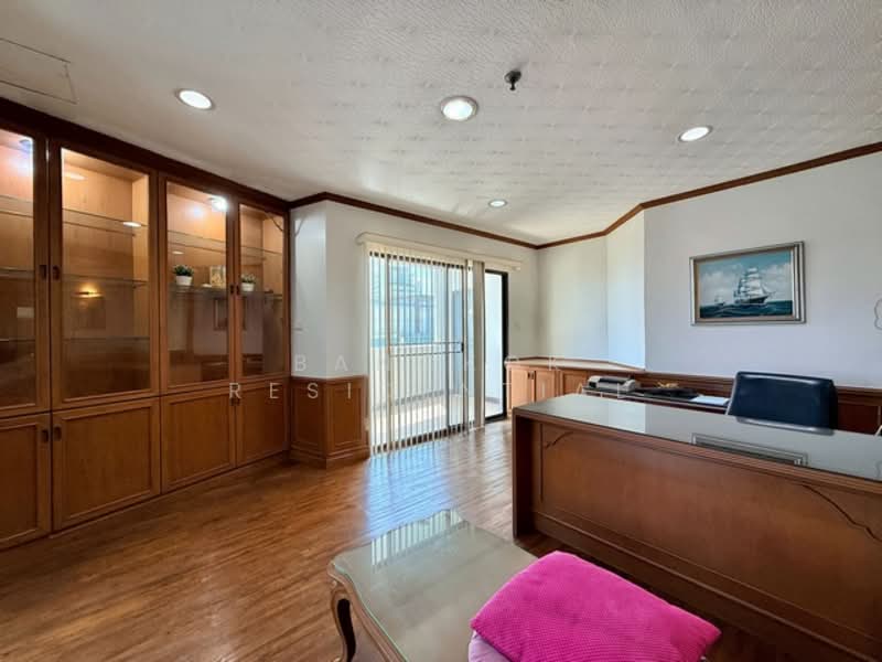 Fifty Fifth Tower, Bangkok, 84 Soi Sukhumvit 55, Sukhumvit Road, Khlong Tan Nua, Watthana, Bangkok, 3 Bedrooms, 275 sqm, Condo For Rent, by Bangkok Residential, 500177901 - DDproperty.com