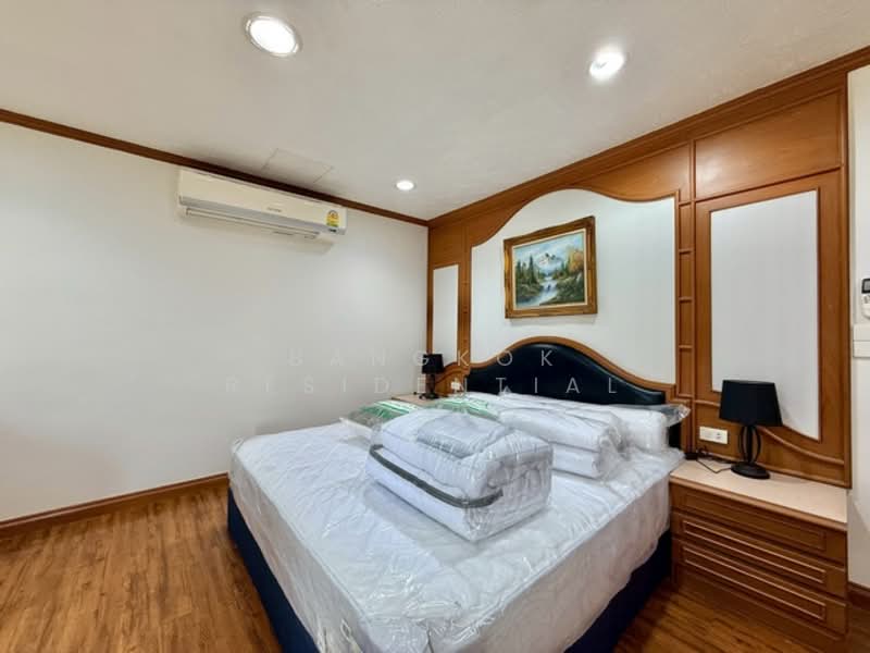 Fifty Fifth Tower, Bangkok, 84 Soi Sukhumvit 55, Sukhumvit Road, Khlong Tan Nua, Watthana, Bangkok, 3 Bedrooms, 275 sqm, Condo For Rent, by Bangkok Residential, 500177901 - DDproperty.com