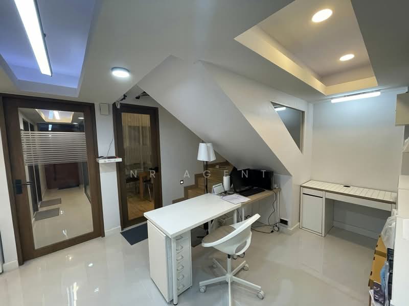 2-story Townhouse Ramkhamhaeng 26/1, Bangkok, Hua Mak, Bang Kapi, Bangkok, 3 Bedrooms, 220 sqm, Townhouse For Rent, by NR AGENT, 500177909 - DDproperty.com