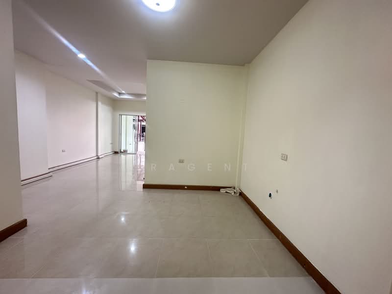 Parinyalak Wongwan Sathorn, Bangkok, Bang Khae, Bang Khae, Bangkok, 3 Bedrooms, 100 sqm, Townhouse For Sale, by NRagent, 500177911 - DDproperty.com