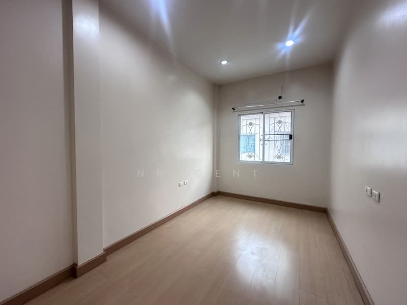 Parinyalak Wongwan Sathorn, Bangkok, Bang Khae, Bang Khae, Bangkok, 3 Bedrooms, 100 sqm, Townhouse For Sale, by NRagent, 500177911 - DDproperty.com