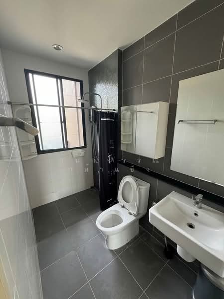 Baan Klang Muang Rama 9-Krungthep Kreetha, Bangkok, Soi Kanchanaphisek 23, Saphan Sung, Saphan Sung, Bangkok, 2 Bedrooms, 152 sqm, Townhouse For Rent, by Kanokwan Klakhaeng, 500177922 - DDproperty.com