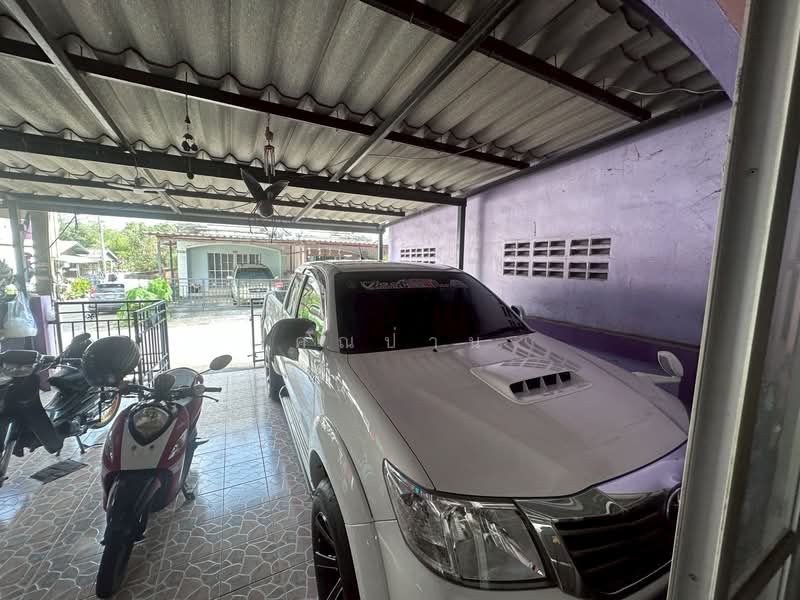 ทาวน์เฮาส์ ประภัสสร กรีนปาร์ค บ่อวิน หลังโรบินสัน บ่อวิน พื้นที่ 30 ตร.วา. หลังหัวมุม, Chon Buri (Pattaya), Bo Win, Si Racha, Chon Buri (Pattaya), 3 Bedrooms, 96 sqm, Townhouse For Sale, by คุณป่าน, 500177927 - DDproperty.com