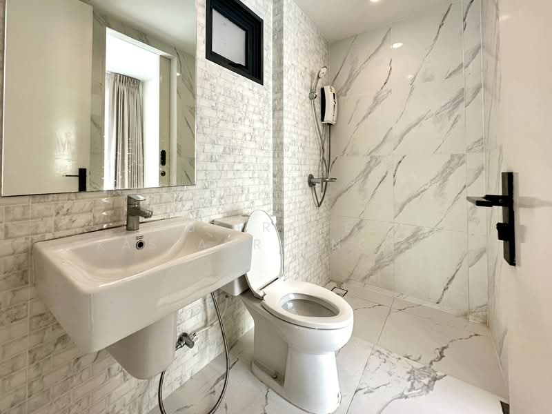 The Sonne Srinakarin-Bangna, Bangkok, Soi Chumchon Mahat Thai 3, Bangna-Trad Road, Dok Mai, Prawet, Bangkok, 4 Bedrooms, 245 sqm, Single Detached House For Sale, by Nutprawee Kaseamruangkit, 500177936 - DDproperty.com