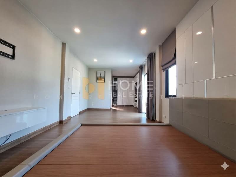 Centro Ratchaphruek-Suanphak 3, Nonthaburi, Bangkruai Jongtanom, Bang Kruai, Bang Kruai, Nonthaburi, 4 Bedrooms, 252 sqm, Single Detached House For Sale, by HOME Real Estate Service, 500177961 - DDproperty.com