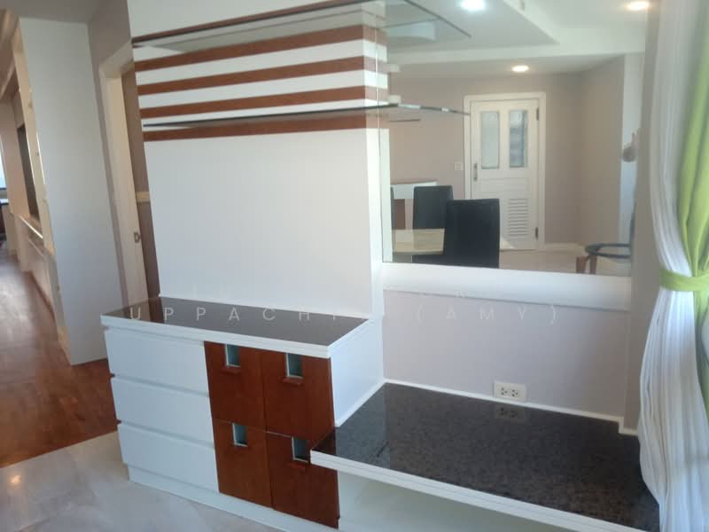 President Park Sukhumvit 24, Bangkok, 99 Sukhumvit 24 Alley, Khlongtoei Nua, Watthana, Bangkok, 3 Bedrooms, 260 sqm, Condo For Rent, by Juthabhorn Uppachit (Amy), 500177964 - DDproperty.com