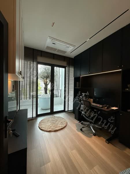 Baan Klang Mueng The Edition Pinklao-Borom 2, Bangkok, Suan Phak Road, Taling Chan, Taling Chan, Bangkok, 4 Bedrooms, 230 sqm, Semi-Detached House (Twin House) For Sale, by HOME Real Estate Service, 500177989 - DDproperty.com