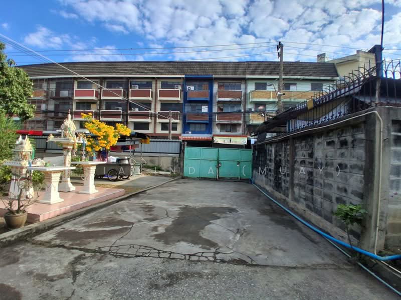 ขาย - ขายบ้านพร้อมที่ดิน ถนนสายลวด ปากน้ำ 574 ตรว. ราคา 150,000 บาท/ ตรว., สมุทรปราการ