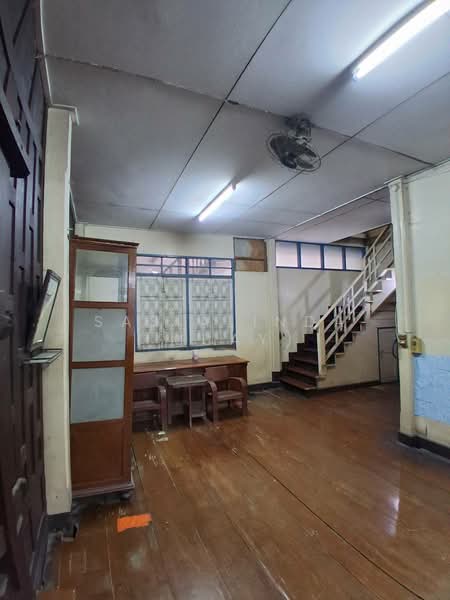 ขาย - ขายบ้านพร้อมที่ดิน ถนนสายลวด ปากน้ำ 574 ตรว. ราคา 150,000 บาท/ ตรว., สมุทรปราการ