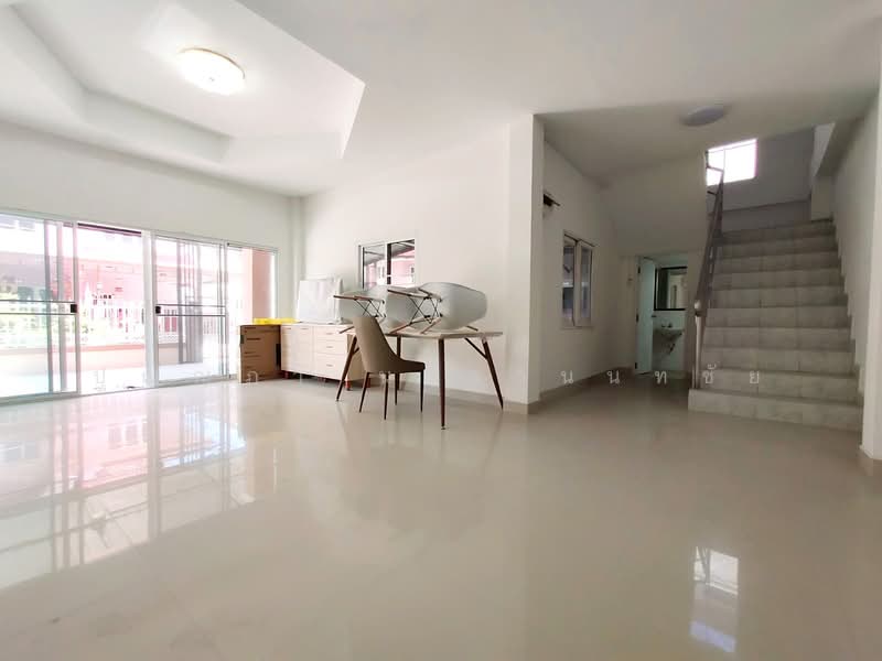 หมู่บ้านเฟื่องฟ้าวิลล่า 9 เฟส 4, Samut Prakan, เทพารักษ์, Phreak Sa Mai, Muang Samut Prakarn, Samut Prakan, 3 Bedrooms, 140 sqm, Single Detached House For Sale, by ปุณณภา นารานนทชัย, 500178017 - DDproperty.com