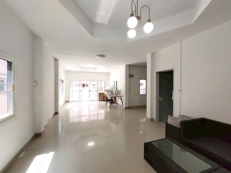 หมู่บ้านเฟื่องฟ้าวิลล่า 9 เฟส 4, Samut Prakan, เทพารักษ์, Phreak Sa Mai, Muang Samut Prakarn, Samut Prakan, 3 Bedrooms, 140 sqm, Single Detached House For Sale, by ปุณณภา นารานนทชัย, 500178017 - DDproperty.com