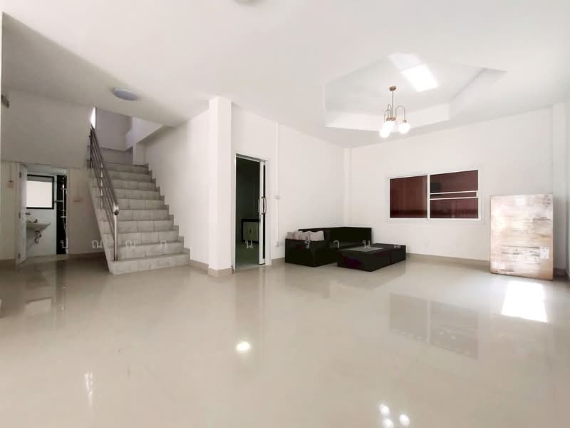 หมู่บ้านเฟื่องฟ้าวิลล่า 9 เฟส 4, Samut Prakan, เทพารักษ์, Phreak Sa Mai, Muang Samut Prakarn, Samut Prakan, 3 Bedrooms, 140 sqm, Single Detached House For Sale, by ปุณณภา นารานนทชัย, 500178017 - DDproperty.com