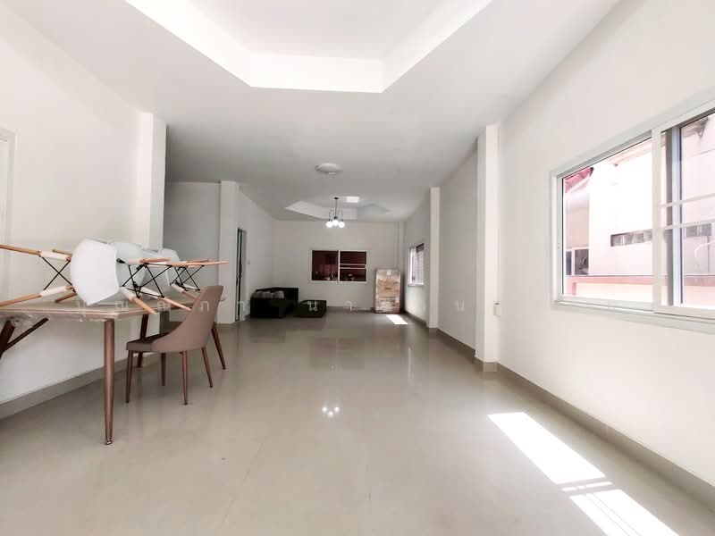 หมู่บ้านเฟื่องฟ้าวิลล่า 9 เฟส 4, Samut Prakan, เทพารักษ์, Phreak Sa Mai, Muang Samut Prakarn, Samut Prakan, 3 Bedrooms, 140 sqm, Single Detached House For Sale, by ปุณณภา นารานนทชัย, 500178017 - DDproperty.com