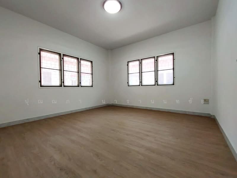 หมู่บ้านเฟื่องฟ้าวิลล่า 9 เฟส 4, Samut Prakan, เทพารักษ์, Phreak Sa Mai, Muang Samut Prakarn, Samut Prakan, 3 Bedrooms, 140 sqm, Single Detached House For Sale, by ปุณณภา นารานนทชัย, 500178017 - DDproperty.com