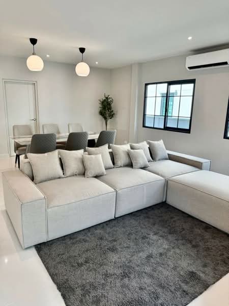 Centro Bangna, Samut Prakan, 111 Soi 3, Bang Kaeo, Bang Plee, Samut Prakan, 4 Bedrooms, 250 sqm, Single Detached House For Sale, by Connex Property, 500178021 - DDproperty.com