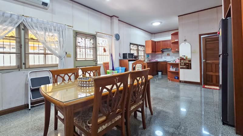 Ketnuti Chermine Village Lat Phrao 87, Bangkok, ลาดพร้าว 87, Khlong Chan, Bang Kapi, Bangkok, 6 Bedrooms, 250 sqm, Townhouse For Sale, by พิสุทธิ์ ปัญจนันท, 500178045 - DDproperty.com